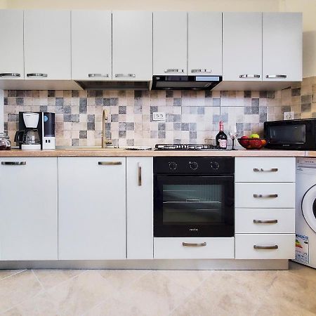 Smarald Apartament Iulius Mall Ясси Екстер'єр фото