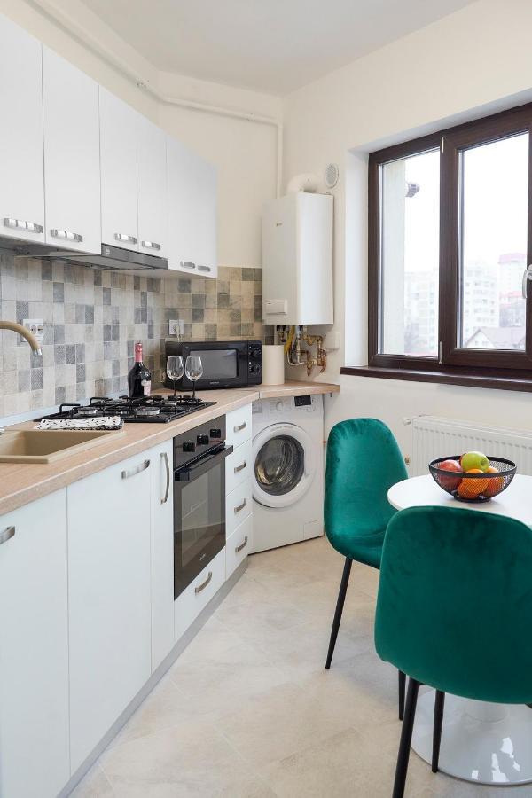 Smarald Apartament Iulius Mall Ясси Екстер'єр фото